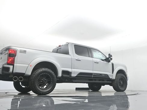 New 2026 Ford F250 Lariat w/ Black Appearance Package image 57