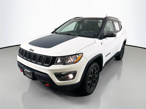 Used 2019 Jeep Compass Trailhawk w/ Leather Interior Group image 3