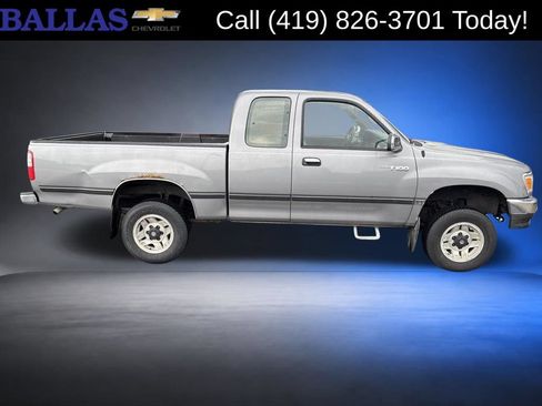Used 1995 Toyota T100 SR5 AWD/4WD image 3