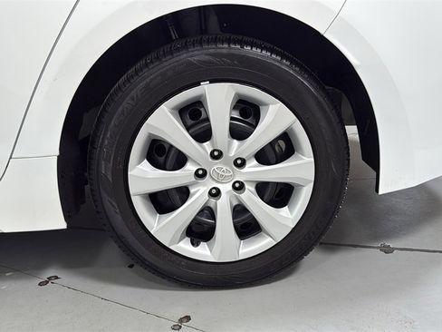 Certified 2025 Toyota Corolla LE image 23