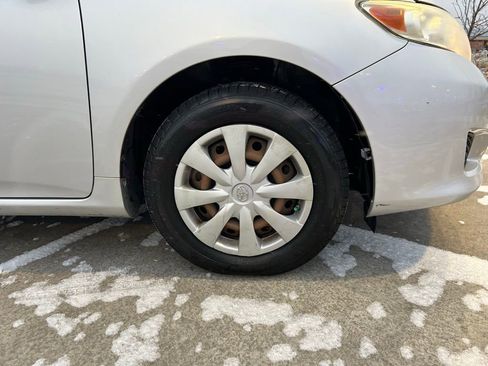 Used 2010 Toyota Corolla LE image 30