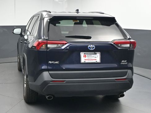 Certified 2024 Toyota RAV4 XLE image 7