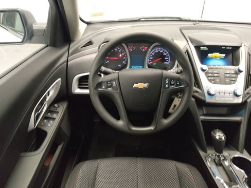 Used 2017 Chevrolet Equinox LS AWD/4WD image 22