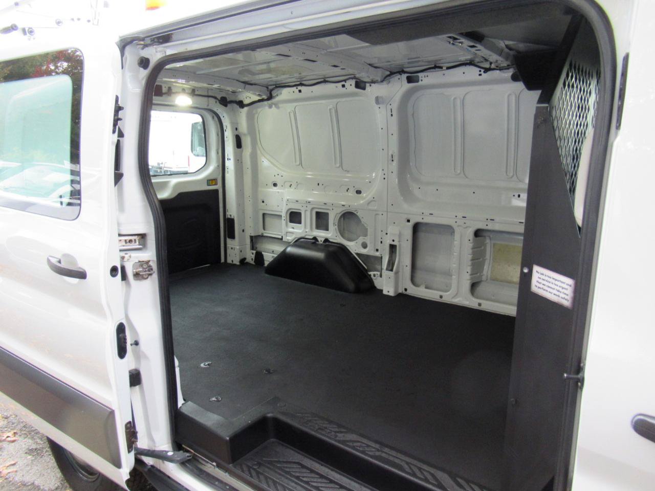Used 2015 Ford Transit 150 130 Low Roof RWD image 14