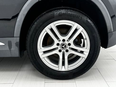 Used 2022 Mercedes-Benz GLA 250 4MATIC image 41