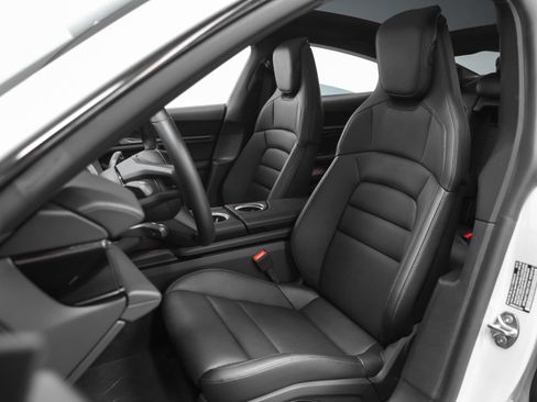 Certified 2025 Porsche Taycan AWD/4WD image 44