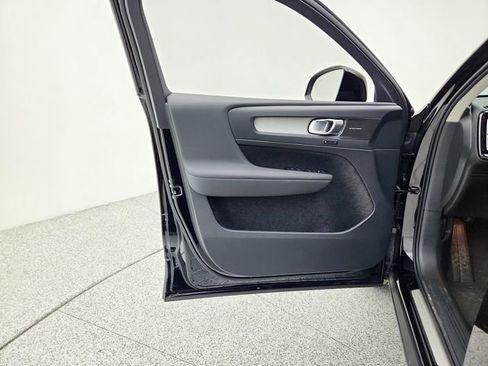 New 2026 Volvo XC40 B5 Ultra w/ Climate Package image 24