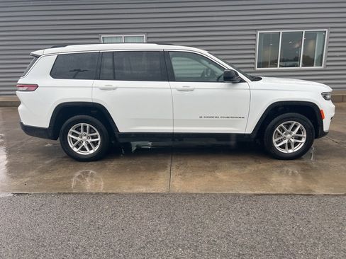 Used 2023 Jeep Grand Cherokee L Laredo image 4