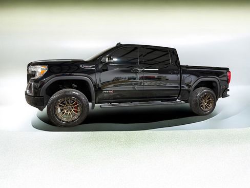 Used 2019 GMC Sierra 1500 AT4 w/ AT4 Premium Package image 2