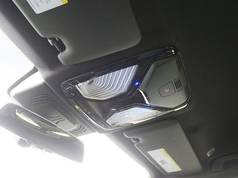 Used 2021 BMW M3 Competition w/ M Carbon Exterior Package image 28