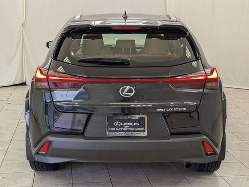 Used 2023 Lexus UX 250h AWD w/ Premium Package image 8