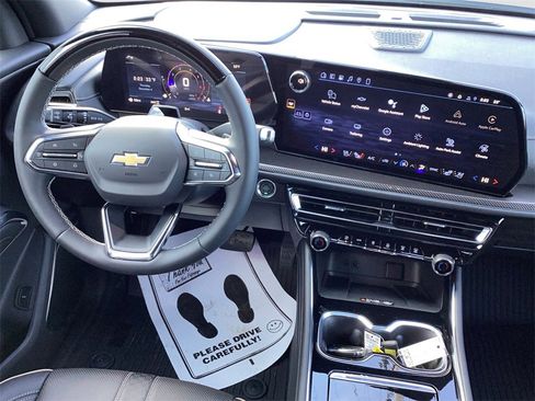 New 2026 Chevrolet Traverse High Country w/ LPO, Floor Liner Package image 14