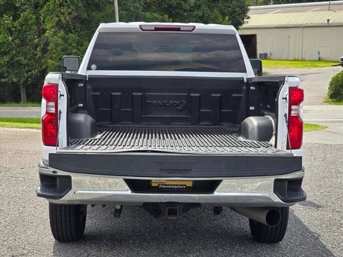 Used 2024 Chevrolet Silverado 2500 LT AWD/4WD image 24