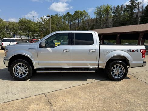 Used 2018 Ford F150 Lariat image 2