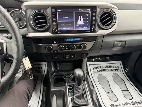 Used 2022 Toyota Tacoma SR5 image 18