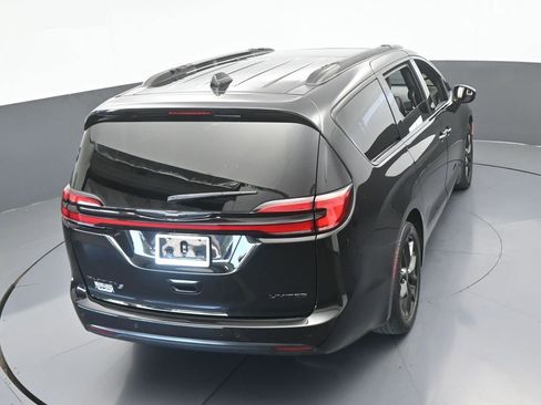 Used 2023 Chrysler Pacifica Limited w/ S Appearance Package image 53