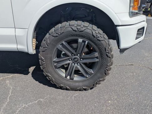 Used 2019 Ford F150 XLT w/ Equipment Group 302A Luxury AWD/4WD image 11