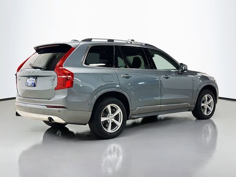 Used 2018 Volvo XC90 T5 Momentum w/ Convenience Package image 8