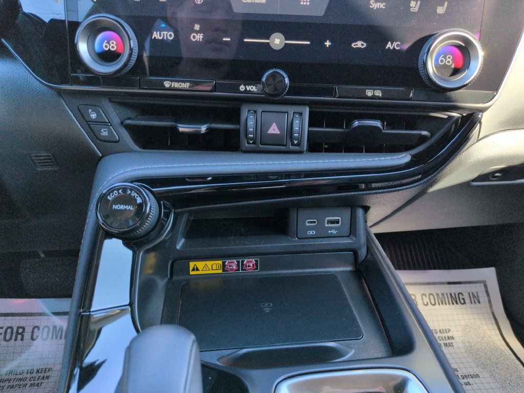 Used 2026 Lexus NX 350 AWD w/ Accessory Package (2T) image 18
