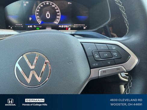 Used 2024 Volkswagen Taos SE FWD image 21