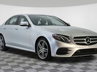 Used 2019 Mercedes-Benz E 300 4MATIC image 1