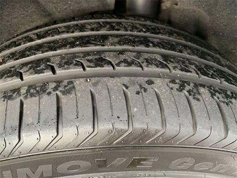 Used 2019 Volkswagen Tiguan SEL R-Line image 35