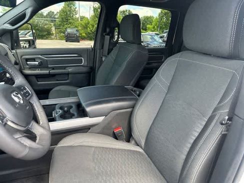 Used 2025 RAM 2500 Big Horn AWD/4WD image 5