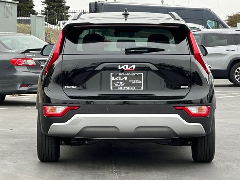 New 2026 Kia Niro EX FWD image 5
