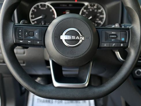 Used 2023 Nissan Rogue SV image 20