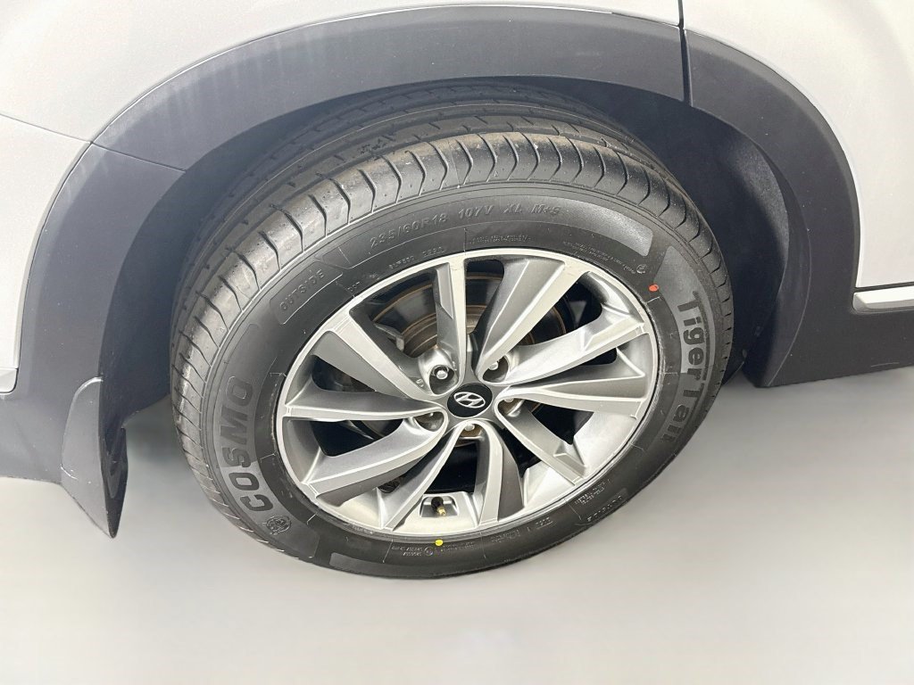 Used 2019 Hyundai Santa Fe SEL FWD image 32