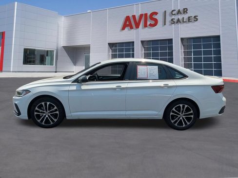 Used 2025 Volkswagen Jetta Sport FWD image 10
