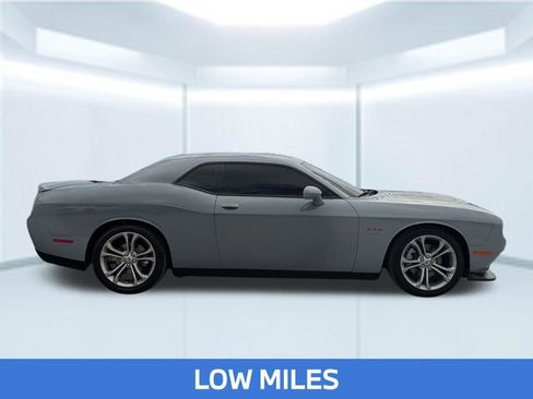 Used 2022 Dodge Challenger R/T image 8