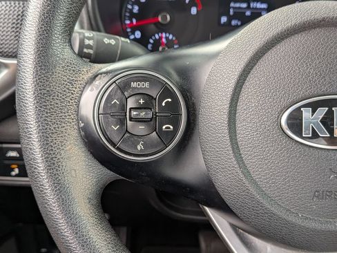 Used 2021 Kia Soul S FWD image 19