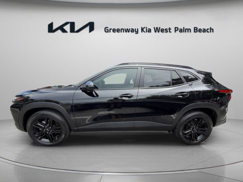 Used 2025 Chevrolet Trax ACTIV w/ Driver Confidence Package FWD image 4