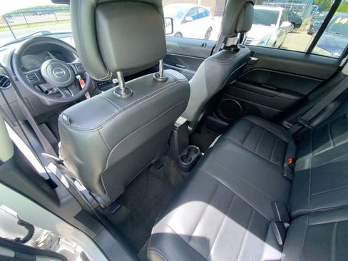 Used 2016 Jeep Patriot High Altitude AWD/4WD image 21