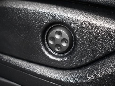 Used 2018 Mercedes-Benz GLE 350 4MATIC image 27