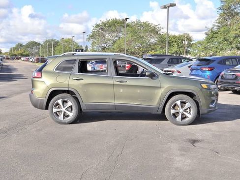 Used 2021 Jeep Cherokee Limited AWD/4WD image 8