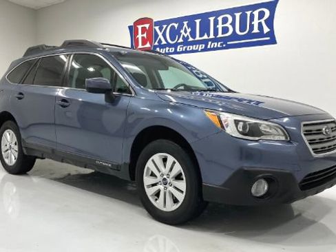 Used 2016 Subaru Outback 2.5i Premium image 3