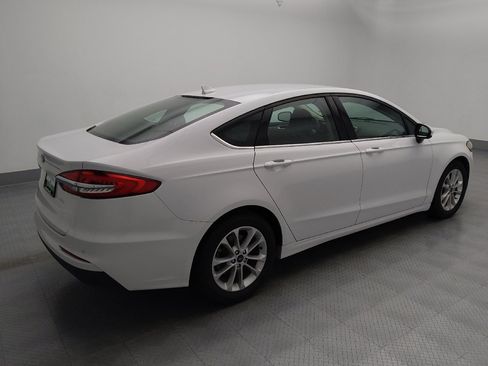 Used 2020 Ford Fusion SE FWD image 10