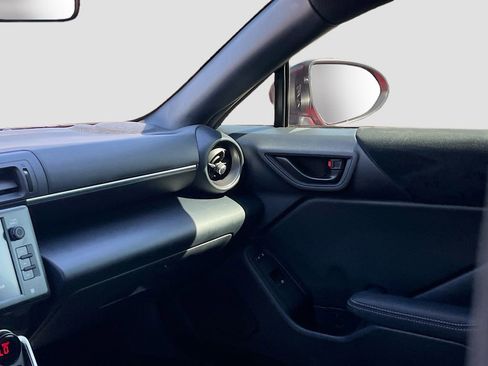 Used 2023 Toyota GR86 Premium image 22