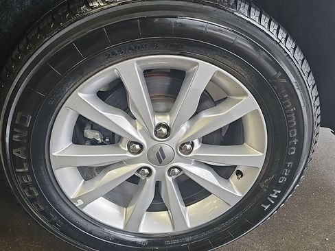 Used 2023 Dodge Durango SXT RWD image 30