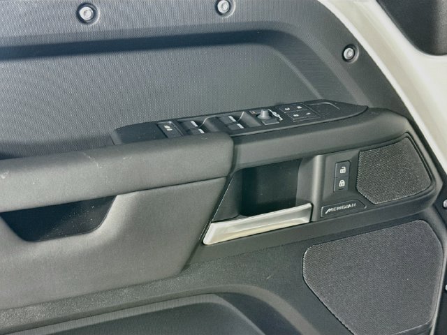 New 2026 Land Rover Defender 110 S AWD/4WD image 20