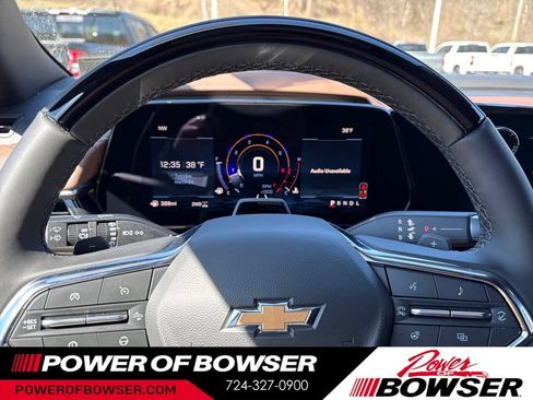 New 2026 Chevrolet Suburban High Country AWD/4WD image 13