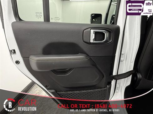 Used 2021 Jeep Wrangler Unlimited Sahara image 44