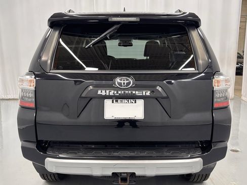 Used 2019 Toyota 4Runner TRD Off-Road Premium image 7