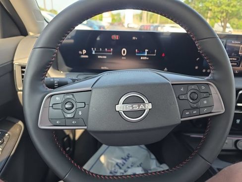 Used 2026 Nissan Sentra SR w/ Floor Mat Package FWD image 17