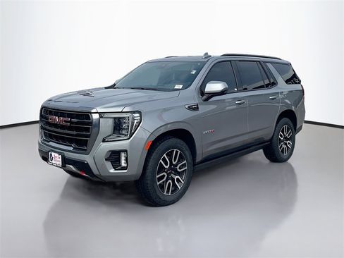 Used 2023 GMC Yukon AT4 w/ Technology Package image 3