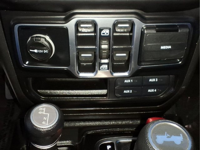 Used 2021 Jeep Wrangler Unlimited Sport AWD/4WD image 20