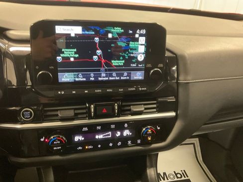 Used 2022 Nissan Pathfinder SL w/ SL Premium Package image 20