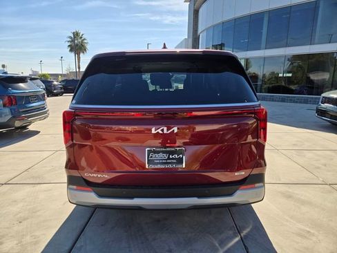 New 2026 Kia Carnival LXS image 6
